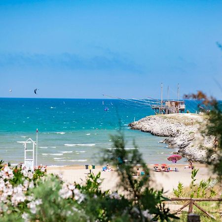 Camping Village Baia Falcone Vieste Exterior foto